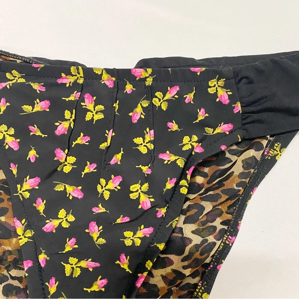 •SOLD• Betsey Johnson Vintage Black, Pink & Leopard Ditsy Floral Print Bikini - Picture 3 of 11